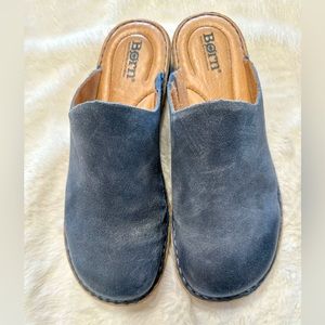 Born Women’s Andy Wooden Print Platform Clogs Light Blue Size 8